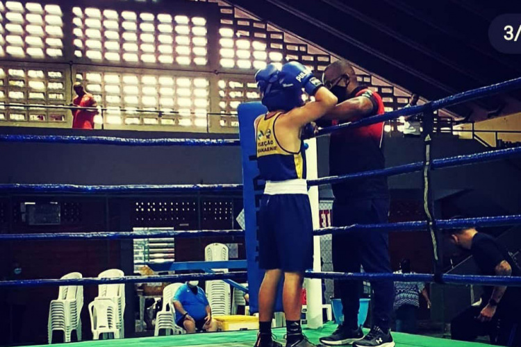 Técnico do Geração Olímpica e Paralímpica descobre talentos e qualifica o boxe paranaense