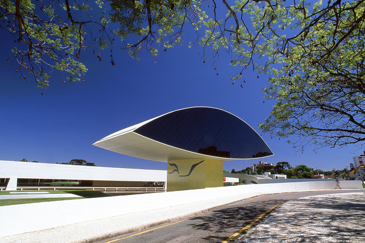 Museu Oscar Niemeyer (MON)