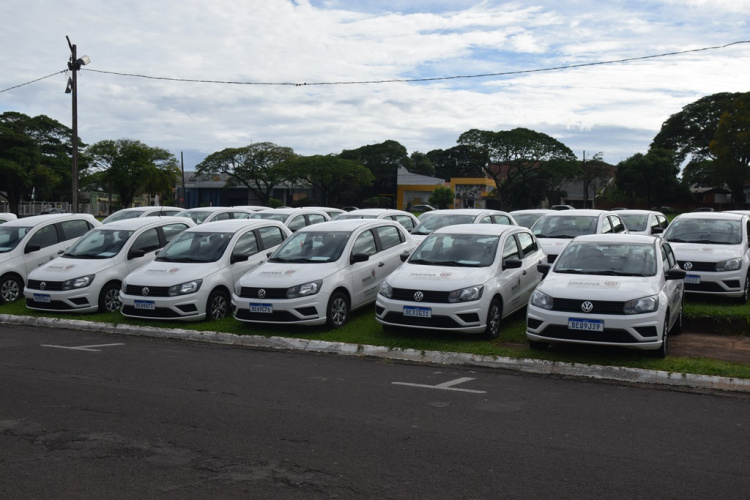 Estado entrega 26 veículos à Regional de Saúde de Cianorte e assina convênio de R$ 5,1 milhões