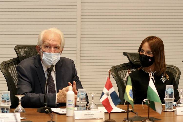 Paraná e República Dominicana estudam cooperação na área do meio ambiente. Foto: Camila Tonett/Vice-Governadoria