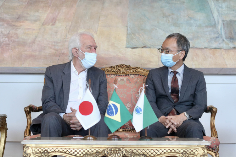 O vice-governador Darci Piana se reuniu nesta quarta-feira (24), no Palácio Iguaçu, com o novo cônsul-geral do Japão em Curitiba, Keiji Hamada. Foto:Camila Tonett/Vice-governadoria