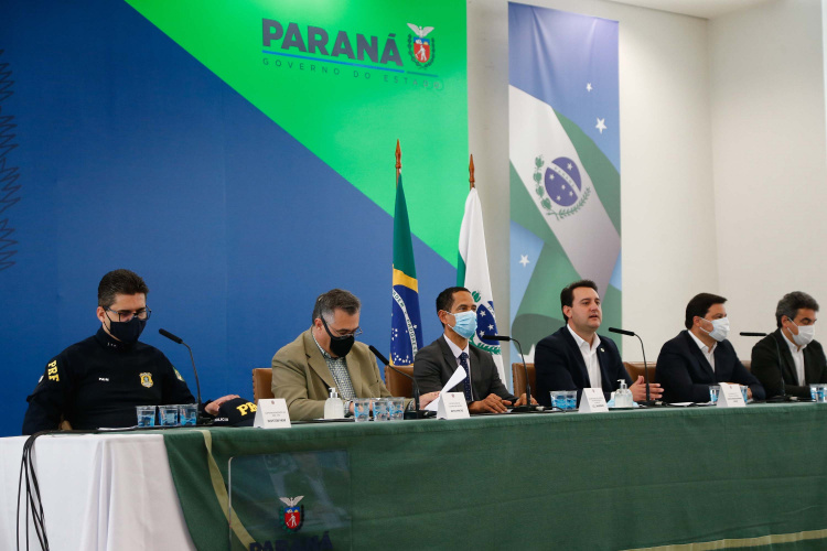 O governador Carlos Massa Ratinho Junior e secretários de Estado apresentam nesta sexta-feira (26), em conjunto com a Polícia Rodoviária Federal, detalhes do plano de operação para o fim da concessão das rodovias paranaenses, que ocorre neste final de semana. - 26/11/2021