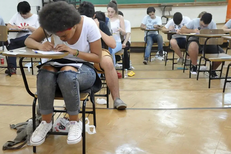 Vestibular 2022 da UEL registra mais de 22 mil candidatos, número superior aos últimos anos . Foto: UEL