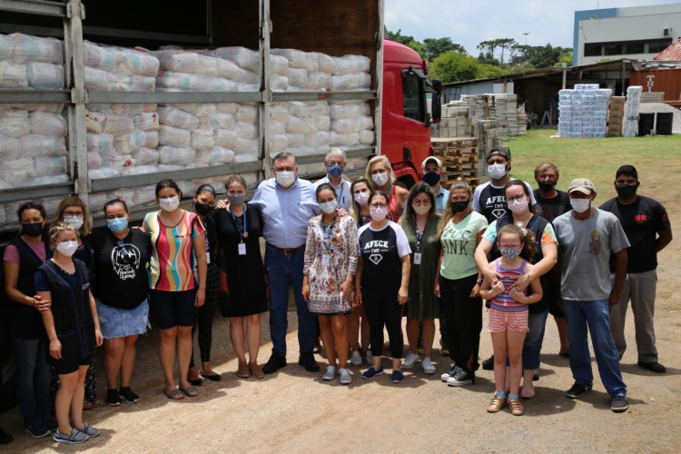 “Operação de Guerra” distribui 28 mil cestas básicas para as Apaes do Paraná