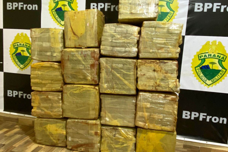 Cinco armas de fogo e mais 300 quilos de maconha são apreendidos pelo BPFRON no Oeste do estado