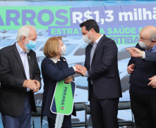 O governador Carlos Massa Ratinho Junior entrrega  nesta quinta-feira (11),  veículos da Estratégia da Saúde da Família no Parque Barigui em Curitiba.   - 11/11/2021