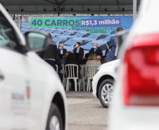 O governador Carlos Massa Ratinho Junior entrrega  nesta quinta-feira (11),  veículos da Estratégia da Saúde da Família no Parque Barigui em Curitiba.   - 11/11/2021