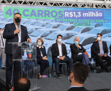 O governador Carlos Massa Ratinho Junior entrrega  nesta quinta-feira (11),  veículos da Estratégia da Saúde da Família no Parque Barigui em Curitiba.   - 11/11/2021