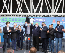 O governador Carlos Massa Ratinho Junior entrrega  nesta quinta-feira (11),  veículos da Estratégia da Saúde da Família no Parque Barigui em Curitiba.   - 11/11/2021