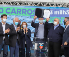 O governador Carlos Massa Ratinho Junior entrrega  nesta quinta-feira (11),  veículos da Estratégia da Saúde da Família no Parque Barigui em Curitiba.   - 11/11/2021