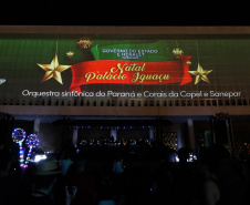 Natal Palácio Iguaçu continua a encantar com apresentações de música e luzes neste sábado