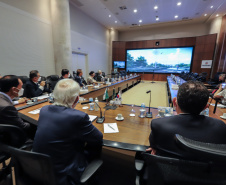 O vice governador Darci Piana e o Diretor Presidente da Invest Paraná, Eduardo Bekin participam  nesta segunda-feira  (29), de audiencia com o presidente da Câmara de Comércio e Indústria Brasil Coreia do Sul  no Palacio Iguacu.   Curitiba, 29/11/2021 -  Foto: Geraldo Bubniak/AEN