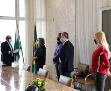 Auditora fiscal é condecorada com a primeira Medalha de Mérito Fazendário Paraná 