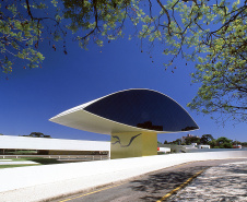 Museu Oscar Niemeyer (MON) 