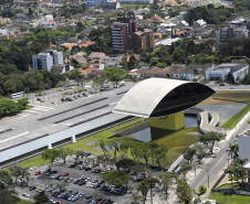 Museu Oscar Niemeyer (MON) 