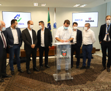 O governador Carlos Massa Ratinho Junior assinou nesta terça-feira (23) a liberação de mais R$ 71,7 milhões para o programa Casa Fácil Paraná, que financia o valor de entrada de moradias a famílias com renda de até três salários mínimos. Curiúva. Foto: Ari Dias/ AEN.
