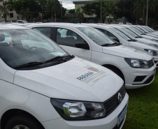 Estado entrega 26 veículos à Regional de Saúde de Cianorte e assina convênio de R$ 5,1 milhões