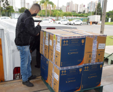 Mais 67,8 mil vacinas contra a Covid-19 chegaram ao Paraná nesta terça-feira. Foto: Américo Antonio/SESA
