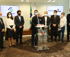 O governador Carlos Massa Ratinho Junior assinou nesta terça-feira (23) a liberação de mais R$ 71,7 milhões para o programa Casa Fácil Paraná, que financia o valor de entrada de moradias a famílias com renda de até três salários mínimos. Ibiporã. Foto: Ari Dias/ AEN.
