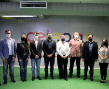 Buscar inovação, gerar conhecimentos e tecnologia e soluções alinhadas às demandas sociais e econômicas do Paraná. Esses os objetivos do programa de inovação implantado em parceria pelo Governo do Estado, por meio da Celepar, e a Hotmilk, ecossistema de inovação da Pontifícia Universidade Católica do Paraná (PUCPR). A  Foto: CELEPAR