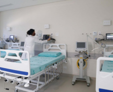 Média de ocupação de leitos de UTI Covid é a menor em 19 meses no Paraná