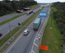 Encerramento dos atuais contratos de concessão de rodovias no Paraná. Abertura das catracas da praça de pedágio da Ecovia, na BR-277, em São José dos Pinhais, ocorrida à 0h00 deste domingo. - Curitiba, 28/11/2021 - Foto: Ari Dias/AEN