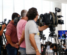 O governador Carlos Massa Ratinho Junior e secretários de Estado apresentam nesta sexta-feira (26), em conjunto com a Polícia Rodoviária Federal, detalhes do plano de operação para o fim da concessão das rodovias paranaenses, que ocorre neste final de semana.  - 26/11/2021 - Foto:Jonathan Campos/AEN