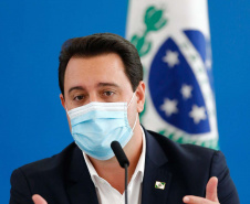 O governador Carlos Massa Ratinho Junior e secretários de Estado apresentam nesta sexta-feira (26), em conjunto com a Polícia Rodoviária Federal, detalhes do plano de operação para o fim da concessão das rodovias paranaenses, que ocorre neste final de semana.  - 26/11/2021 - Foto:Jonathan Campos/AEN