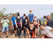 CGE se inspira na Dinamarca para unir ética, solidariedade e exercício físico - DESAFIO – Foi proposto aos servidores da CGE percorrerem simbolicamente os 10.734 quilômetros que separam Curitiba de Copenhague. Eles se comprometeram a caminhar, correr, pedalar ou fazer qualquer atividade física, que é convertida em quilômetros por um aplicativo de celular. Perto de 70% dos servidores da Controladoria-Geral aderiram à iniciativa. - Curitiba, 12/11/2021 - Foto: CGE