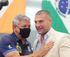 Pioneiro no País, Paraná Combate recebe campeão mundial e encerra com sucesso a primeira edição