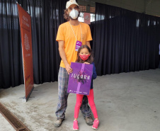 Em seis salas de oficinas, no município de Morretes, o projeto piloto VRS Mata Atlântica reuniu, nesta quinta e sexta-feira (25 e 26), mais de 50 produtores rurais e representantes de pupunha, banana, mandioca, juçara, frutos sazonais do Litoral, e operadores e prestadores de serviços do turismo. Eles são representantes dos municípios de Guaraqueçaba, Morretes e Antonina. - Antonina, 26/11/2021 - Foto: Investe Paraná