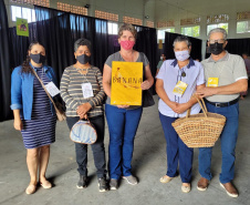 Em seis salas de oficinas, no município de Morretes, o projeto piloto VRS Mata Atlântica reuniu, nesta quinta e sexta-feira (25 e 26), mais de 50 produtores rurais e representantes de pupunha, banana, mandioca, juçara, frutos sazonais do Litoral, e operadores e prestadores de serviços do turismo. Eles são representantes dos municípios de Guaraqueçaba, Morretes e Antonina. - Antonina, 26/11/2021 - Foto: Investe Paraná