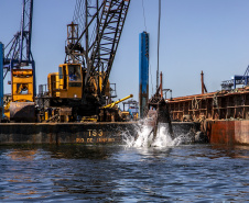 Etapa de detonação da derrocagem do canal de acesso do Porto de Paranaguá é concluída