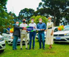 Governo entrega veículos para a Saúde da Família de Campo Largo