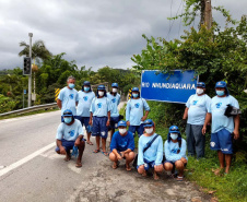 Sanepar retira cerca de 500 quilos de resíduos das margens do Rio Nhundiaquara em Morretes 