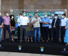 Governador Carlos Massa Ratinho Junior entrega veículos para a Vigilância Ambiental.