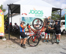 Pedala Paraná reune mais de 200 ciclistas de todo Paraná em desafio de 27 quilômetros, no litoral