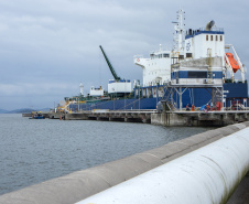Porto de Paranaguá é líder nacional na exportação de óleo soja