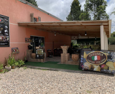 Café da manhã em parreiral e uma noite na carroça? Veja opções de experiências memoráveis na RMC