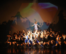 Grupo de Dança do Colégio Estadual do Paraná abre inscrições para aulas gratuitas