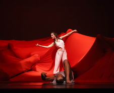 Grupo de Dança do Colégio Estadual do Paraná abre inscrições para aulas gratuitas