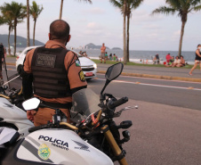PM aborda 3 mil pessoas e encaminha mais de 100 nos primeiros dias de Carnaval no Litoral