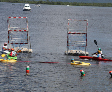 Esportes náuticos movimentam o fim de semana na baía de Guaratuba com o Festival das Águas 