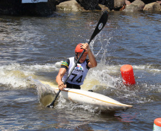 Esportes náuticos movimentam o fim de semana na baía de Guaratuba com o Festival das Águas 