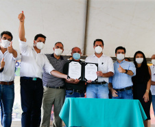 O primeiro trecho da ligação asfáltica entre os municípios de Mato Rico e Pitanga, na região central do Estado, foi liberado nesta quinta-feira (03) pelo governador Carlos Massa Ratinho Junior. 