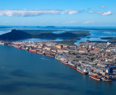 Porto de Paranaguá lança edital para leilão de área de carga geral