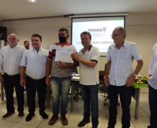 Moradores de Arapongas são beneficiados com espaço sustentável e regularização de propriedades