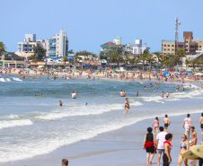 Sanepar encerra temporada Verão 2021/2022 com abastecimento pleno no Litoral