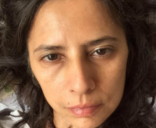 Legado da escritora Assionara Souza é o assunto do especial do mês do jornal Cândido
