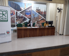 Sessão de abertura de envelopes de preços da nova passarela de Bandeirantes 